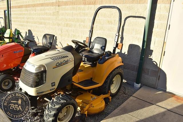 Image of Cub Cadet 6284 equipment image 2