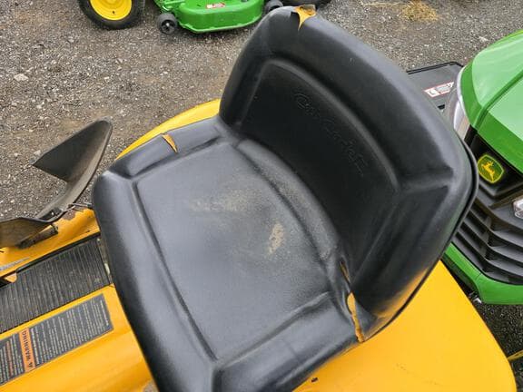 Image of Cub Cadet LT2042 equipment image 2