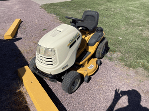 2005 Cub Cadet LT1042 Image