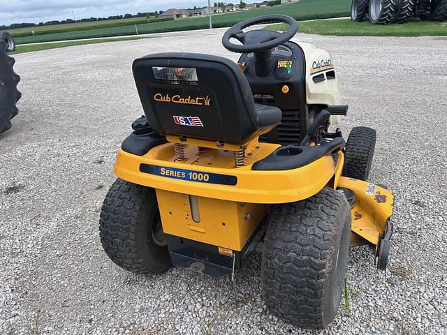 Image of Cub Cadet LT1046 equipment image 2