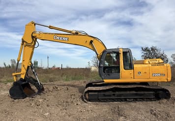 Main image John Deere 200C LC