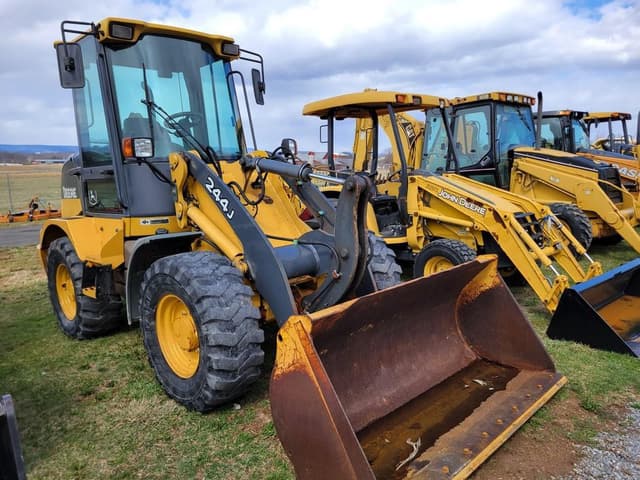 Image of John Deere 244J equipment image 1