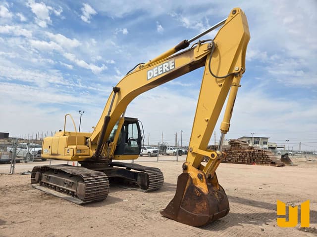 Image of John Deere 270LC equipment image 1