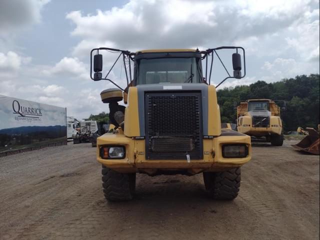 Image of John Deere 300D equipment image 1