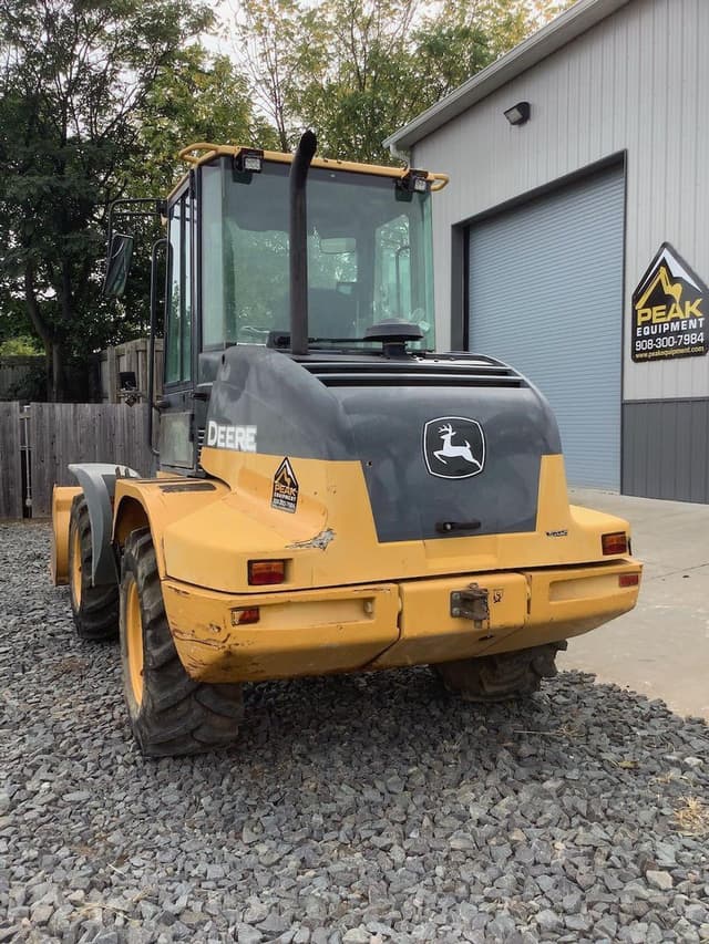 Image of John Deere 304J equipment image 3