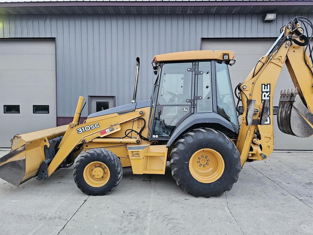 Image of John Deere 310SG Primary image