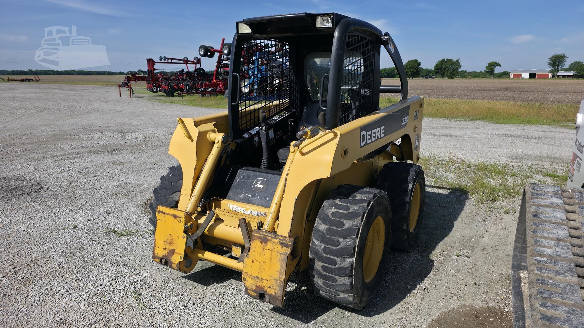 2005 John Deere 320 Equipment Image0