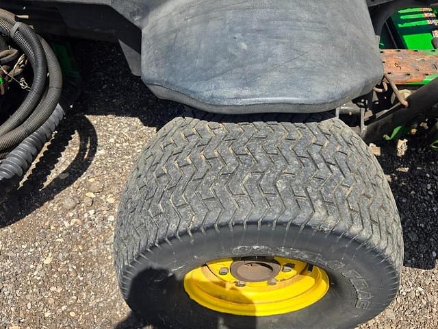Image of John Deere 3225C equipment image 3