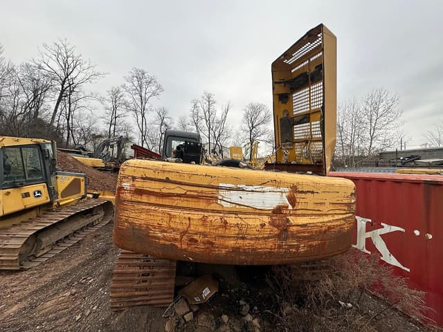 Image of John Deere 330C LC equipment image 3