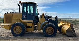 2005 John Deere 444J Image