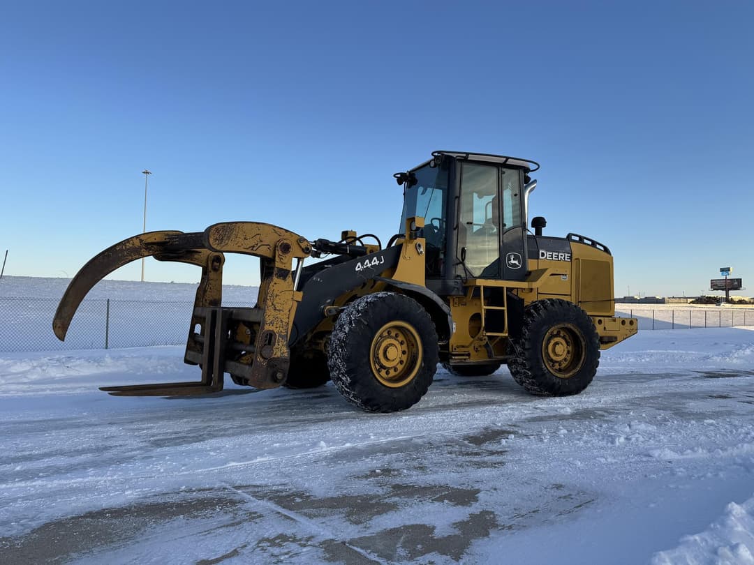 Image of John Deere 444J Primary image