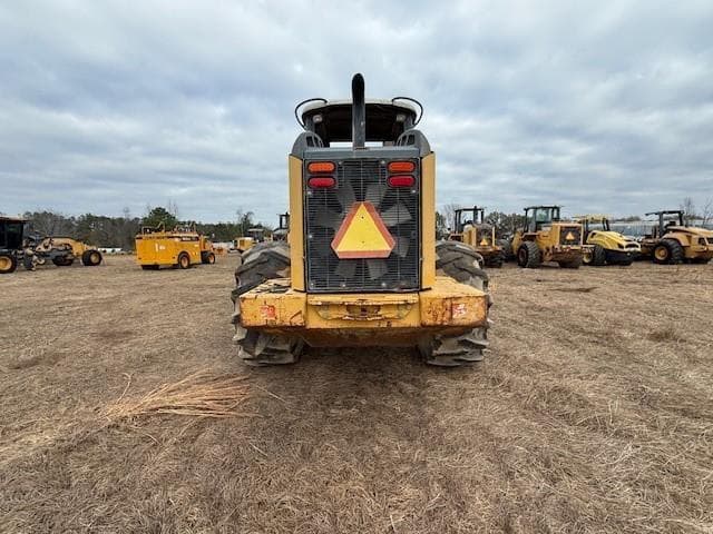 Image of John Deere 544J equipment image 3