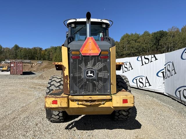 Image of John Deere 624J equipment image 3