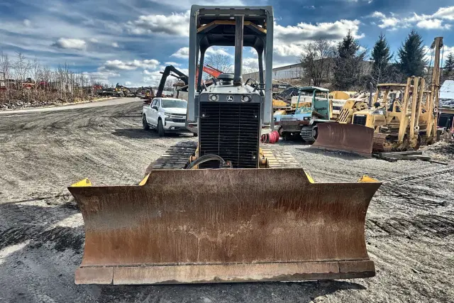 Image of John Deere 650J LT equipment image 4