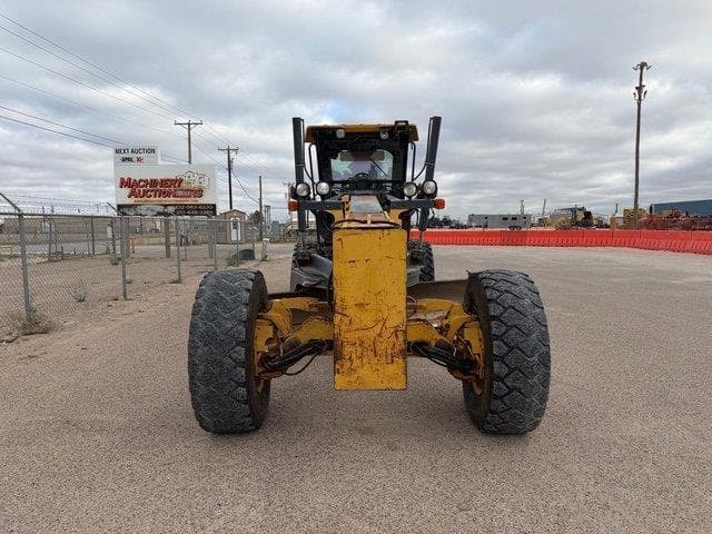Image of John Deere 672D equipment image 1