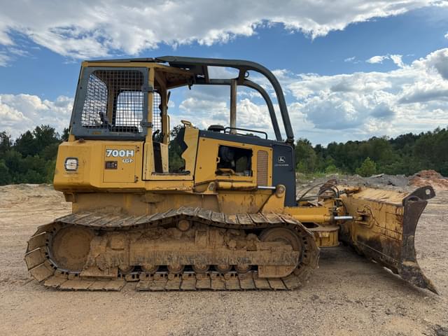 Image of John Deere 700H equipment image 3