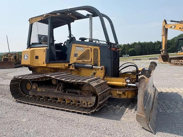 Image of John Deere 700J LGP equipment image 3