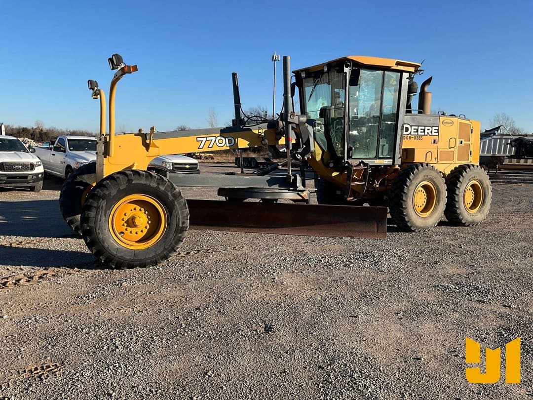 Image of John Deere 770D Primary image