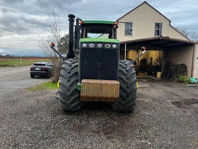 Image of John Deere 9520 equipment image 1