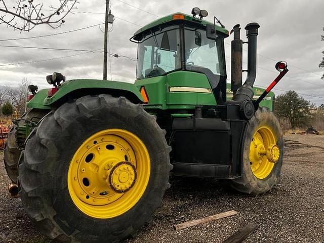 Image of John Deere 9520 equipment image 2