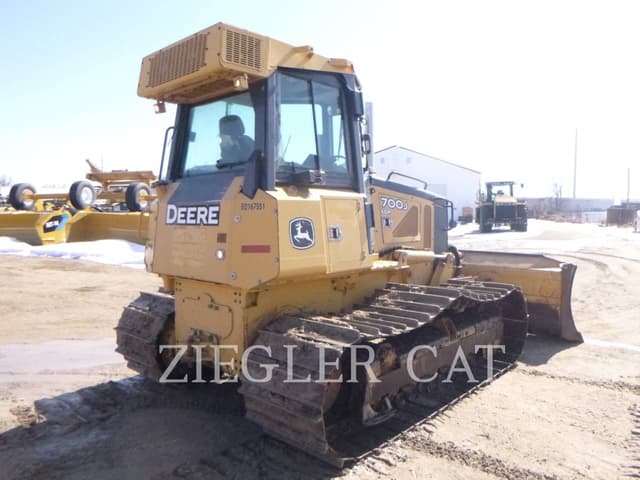 Image of John Deere 700J LGP equipment image 2