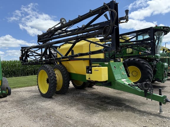 2005 Demco 1600 Equipment Image0