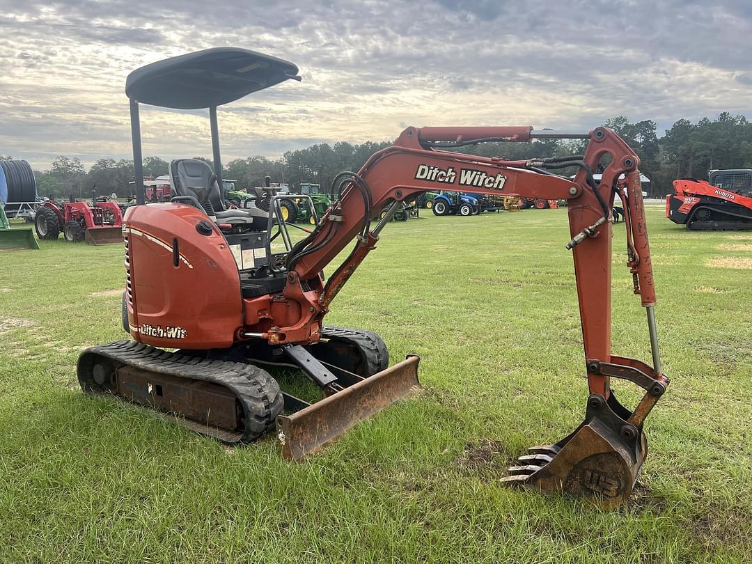 Image of Ditch Witch MX202 Primary Image