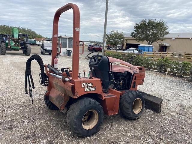 Image of Ditch Witch RT40 equipment image 3