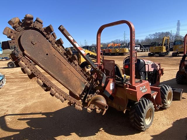 Image of Ditch Witch RT40 equipment image 2