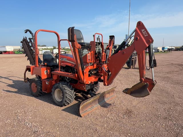 Image of Ditch Witch RT40 equipment image 2