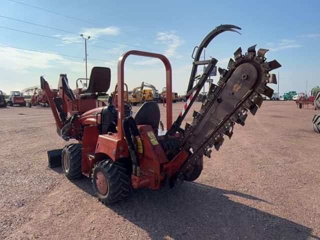 Image of Ditch Witch RT40 equipment image 4