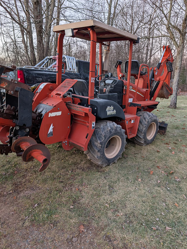 Image of Ditch Witch RT55 equipment image 4