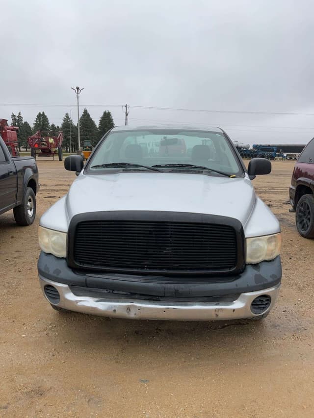 Image of Dodge Ram 1500 equipment image 1