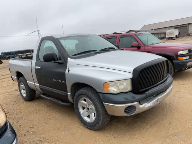 Image of Dodge Ram 1500 equipment image 2