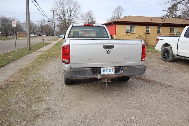 Image of Dodge Ram 1500 equipment image 2