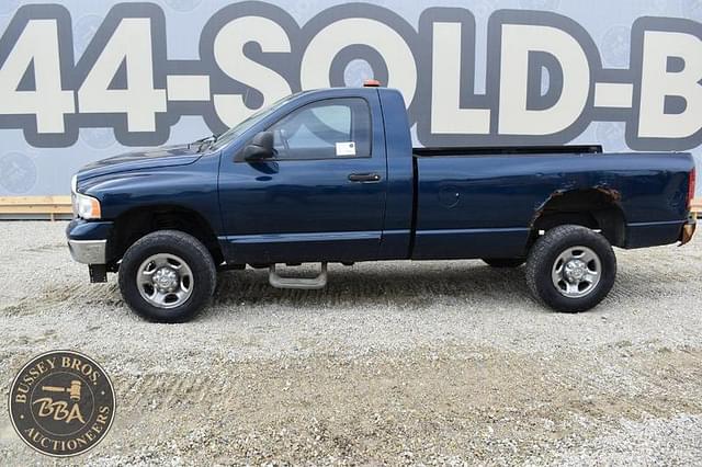 Image of Dodge Ram 2500 equipment image 3