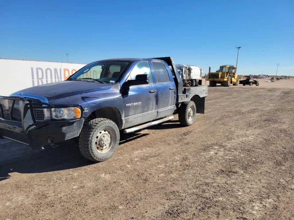 2005 Dodge Ram 2500 Equipment Image0