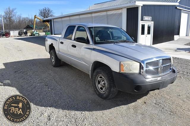 Image of Dodge Dakota equipment image 4