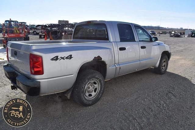 Image of Dodge Dakota equipment image 3