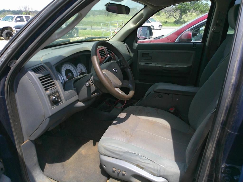 Image of Dodge Dakota Image 1