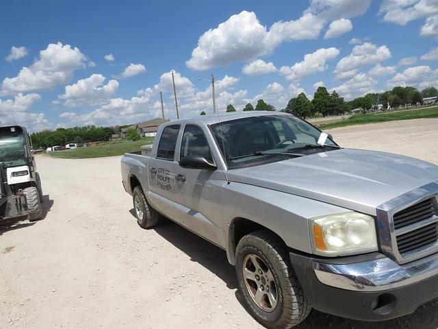 Image of Dodge Dakota equipment image 2