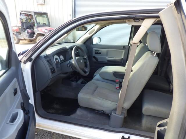 Image of Dodge Dakota equipment image 4