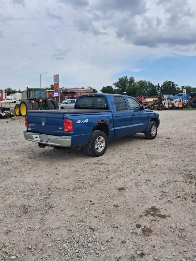 Image of Dodge Dakota equipment image 4