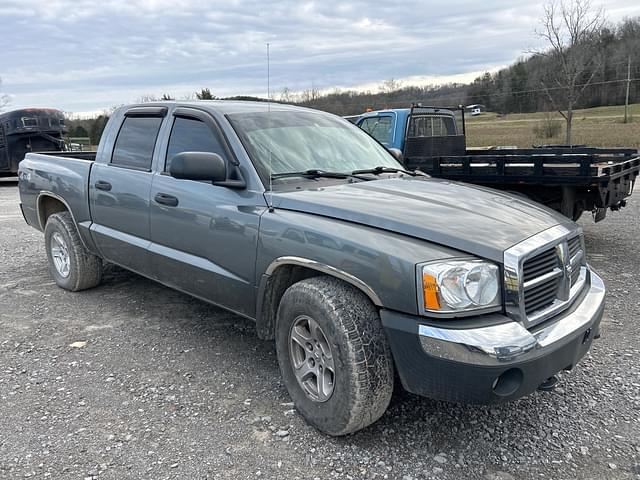 Image of Dodge Dakota equipment image 2