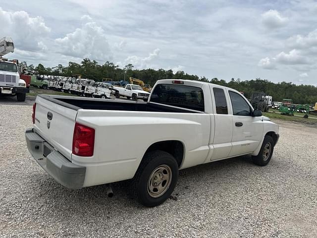 Image of Dodge Dakota equipment image 2