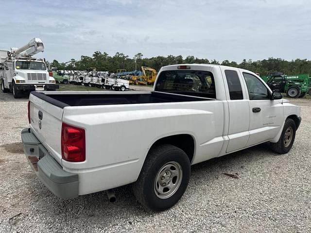 Image of Dodge Dakota equipment image 2