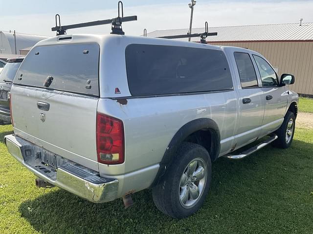 Image of Dodge Ram 1500 equipment image 3