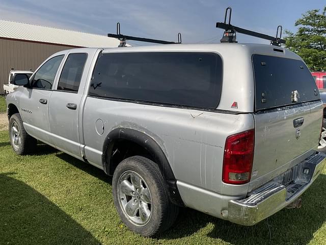 Image of Dodge Ram 1500 equipment image 2