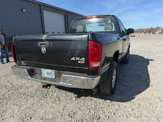 Image of Dodge Ram 1500 equipment image 2