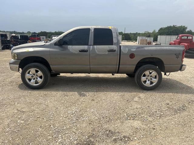 Image of Dodge Ram 1500 equipment image 1